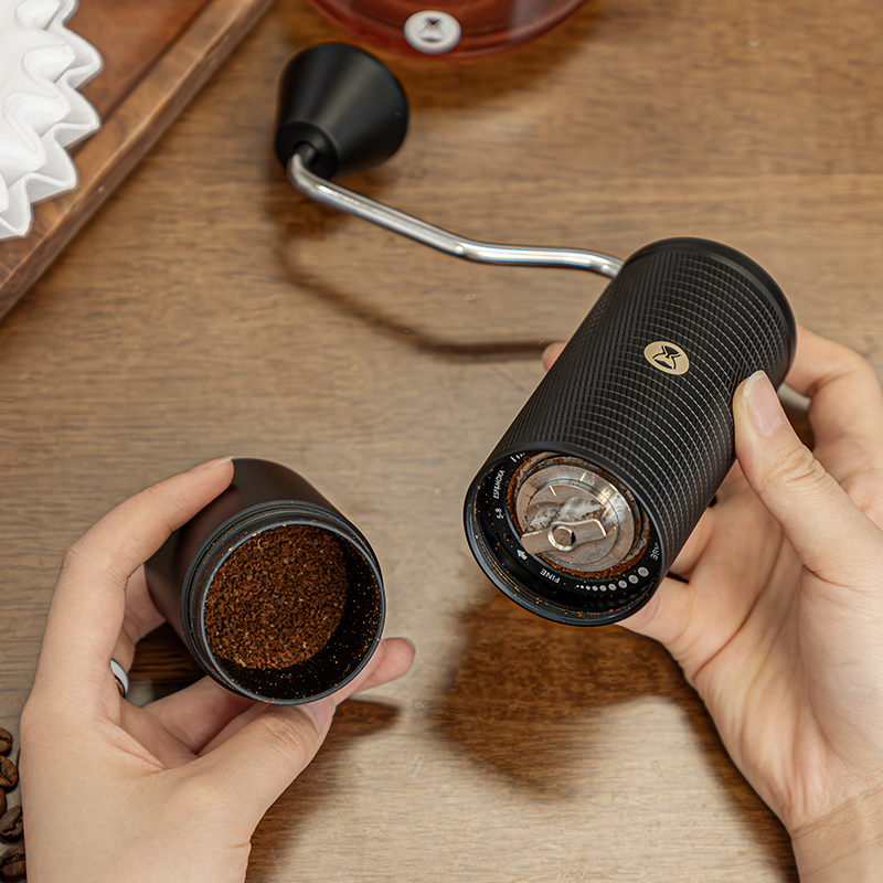 The Manual Grinder Revolution: Is It Time to Upgrade Your Morning Routine?