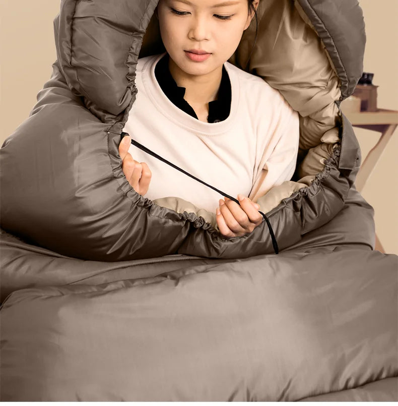 BISINNA SL018 3‑Season Envelope Sleeping Bag Spacious, Warm & Built for All‑Season Comfort
