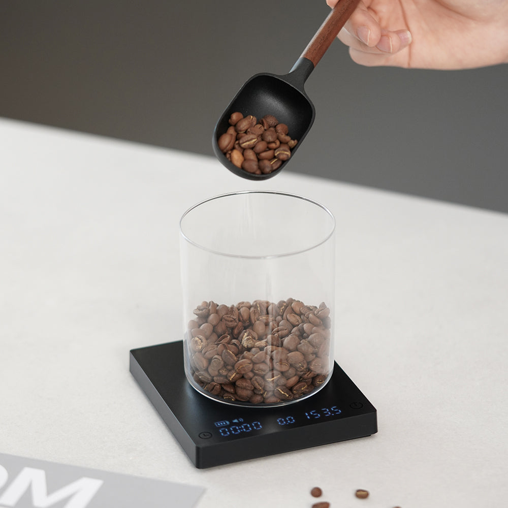 Timemore Black Mirror Basic Mini digital espresso scale weighing coffee beans in dosing glass - Tekkysui